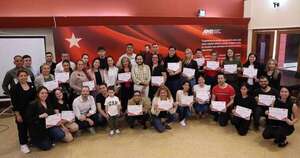 La Nación / Culminó diplomado de comunicación