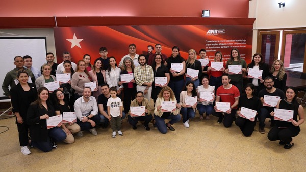 ANR y la Usil certifican a profesionales en comunicación - ADN Digital