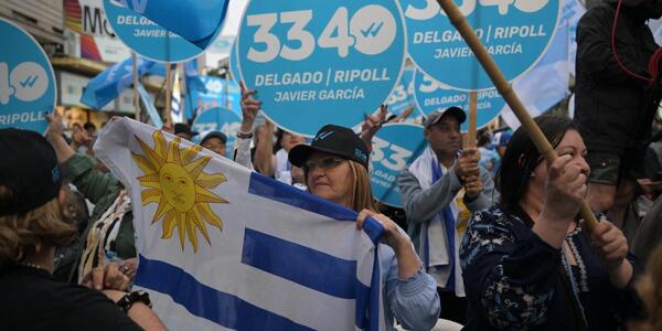 Uruguay va a las urnas este domingo: elecciones presidenciales y dos plebiscitos - .::Agencia IP::.