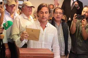 Lacalle Pou vota y anuncia una transición “bien ordenada” - Mundo - ABC Color