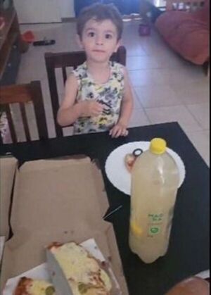 Pidió delivery mientras su papá estaba durmiendo