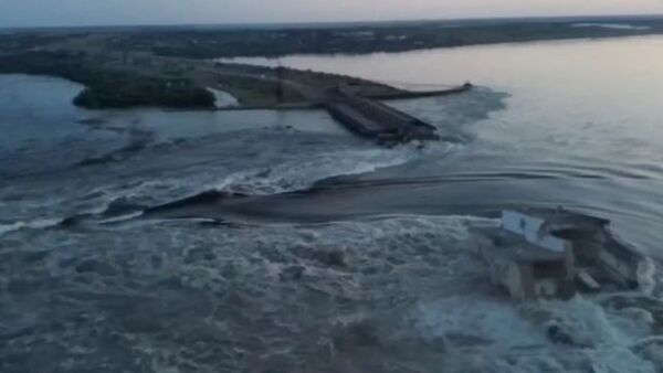 Rusia destruyó una represa vital cerca de Jersón que provocó evacuaciones