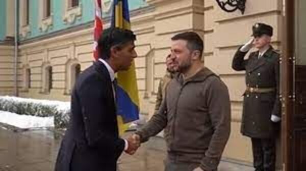 El nuevo primer ministro británico, Rishi Sunak, realizó una visita sorpresa a Kiev