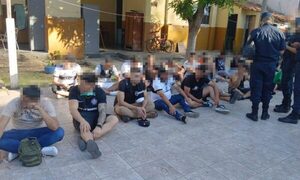 Varios hinchas fueron apresados tras dar positivo al ka’u test