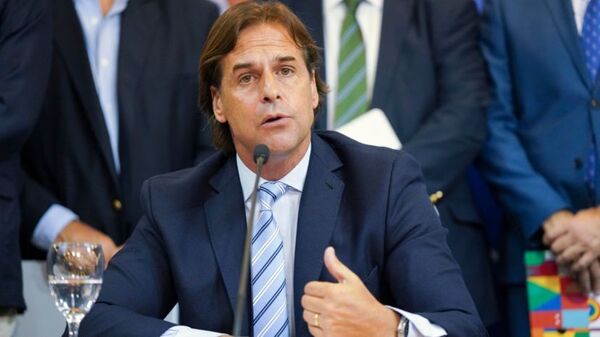 Lacalle Pou dialogó con el presidente de Ucrania y le ratificó el apoyo de Uruguay contra la invasión de Rusia