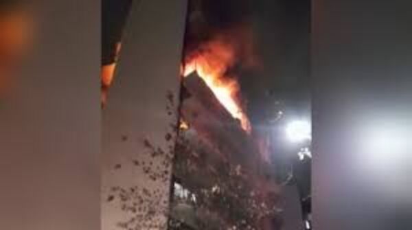Al menos cinco muertos y 30 heridos tras incendio en edificio céntrico de Buenos Aires