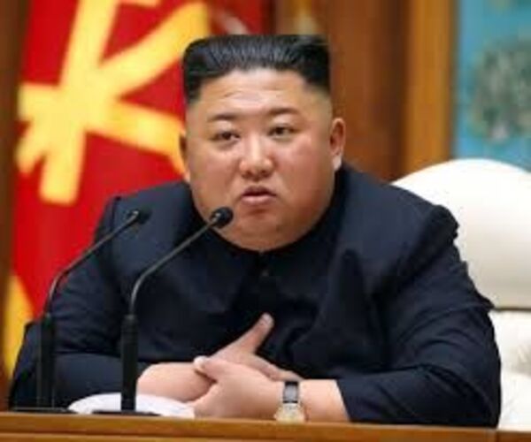 “Hay que eliminar las amenazas políticas y militares de las fuerzas hostiles”, dice Kim Jong Un