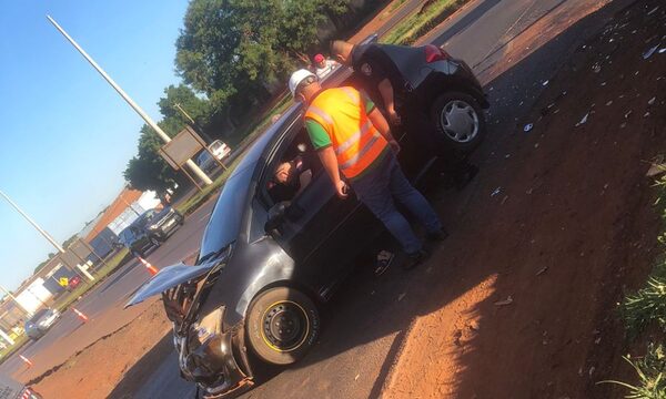 Accidente deja un conductor lesionado
