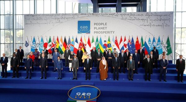 Los líderes del G20 acordaron la adopción de un impuesto mínimo global del 15 % a las multinacionales
