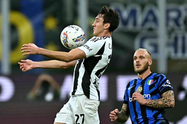 Inter y Juventus empatan 4-4 en el ‘Derbi de Italia’ - Fútbol Internacional - ABC Color