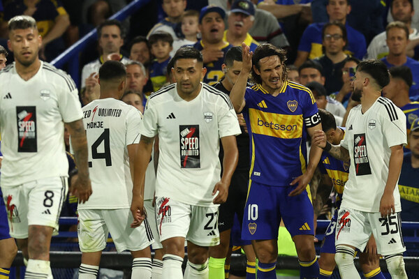 Versus / Boca decepciona con otro empate en la Liga argentina y se aleja de todo