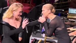 Video: Adele y Céline Dion se abrazan y rompen a llorar en un concierto en Las Vegas