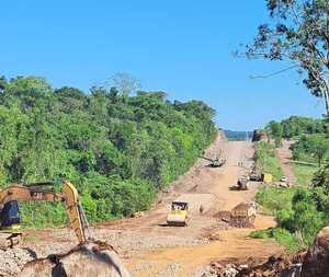 Conexión asfáltica que une a Puerto Campichuelo con la ruta PY06 avanza a paso firme - .::Agencia IP::.