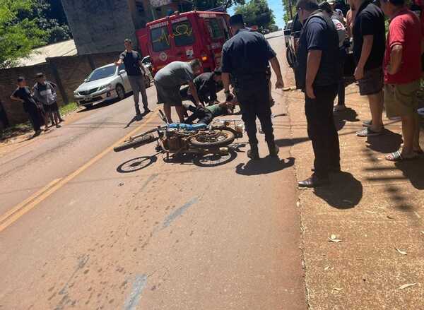 MOTOCICLISTA RESULTÓ LESIONADO TRAS COLISIÓN EN SAN JUAN DEL PARANÁ - Itapúa Noticias