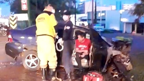 Asistente fiscal manejaba ka'úre y mató a un motociclista