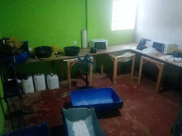 Video: desmantelan laboratorio de cocaína en el departamento Central - Policiales - ABC Color
