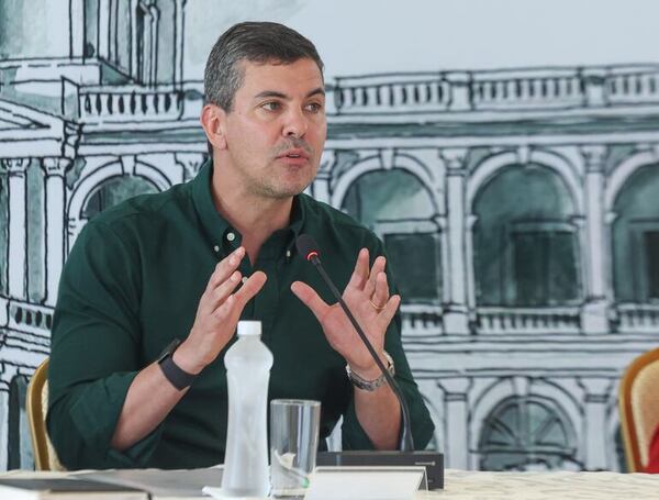 Peña insiste en que no se menciona la reelección, pero ratifica apoyo a enmienda constitucional - Política - ABC Color