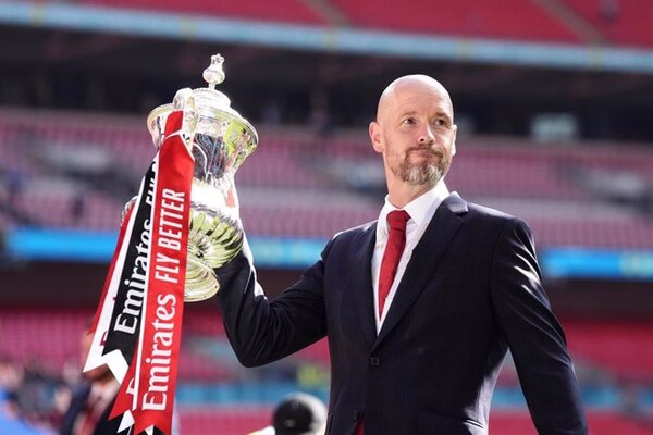 Erik ten Hag fue despedido como DT del Manchester United - 1000 Noticias