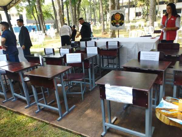 Reclusos de la cárcel de CDE fabricarán 1.200 pupitres para escuelas públicas - La Clave