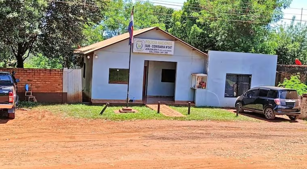 Escándalo policial: agentes exigen millonaria suma para liberar camioneta y a conductor - Noticiero Paraguay