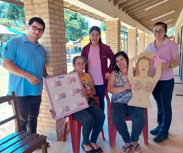 USF Paz del Chaco de Juan León Mallorquín realiza atención extramural en el marco de #OctubreRosa