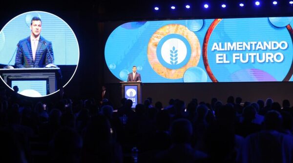 Presidente resalta potencial del Paraguay durante asamblea anual de molineros