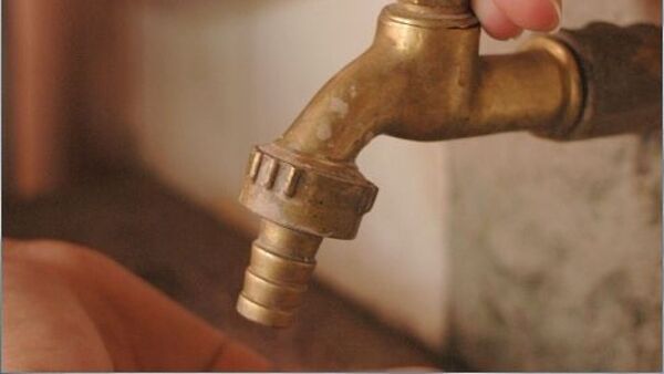 Familias de Fernando de la Mora denuncian que están sin agua desde hace 10 días