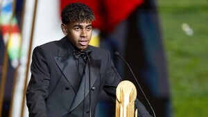 Lamine Yamal, premio Kopa al mejor futbolista joven del año