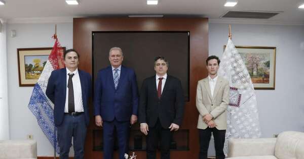 La Nación / Fiscal general expuso acciones ante supuesto atentado contra intendente argentino
