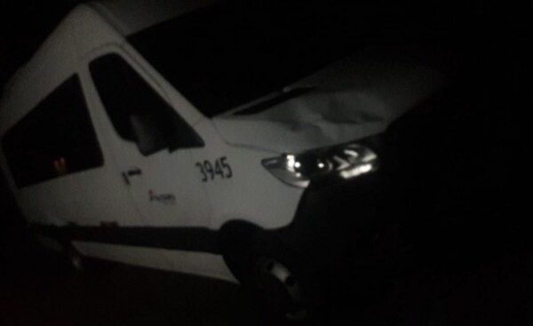Furgón de Itaipú Binacional involucrado en violento accidente