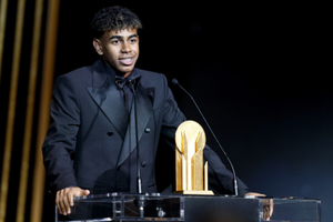 Balón de Oro 2024: Lamine Yamal gana el trofeo al “Mejor futbolista joven del año”