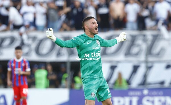 Versus / El gesto de Olveira en el clásico que enloqueció a los hinchas de Olimpia