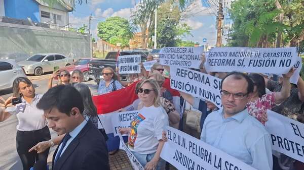 Senado trata cuestionado proyecto de fusión del RUN - Política - ABC Color