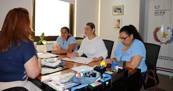Central impulsará más proyectos en favor de las mujeres