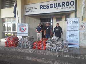TRAS CONTROLES EN VARIOS LOCALES DE ITAPÚA INCAUTARON MERCADERÍAS DE DUDOSA PROCEDENCIA  - Itapúa Noticias
