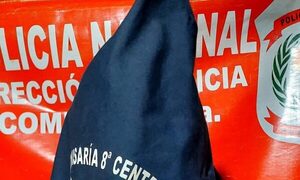 Joven golpeó a su mamá, upéi mordió un poli y reventó patrullera