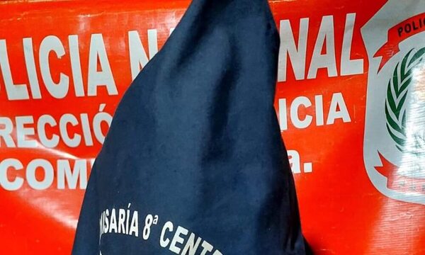 Joven golpeó a su mamá, upéi mordió un poli y reventó patrullera