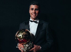 Las razones por las que Rodri ganó el Balón de Oro y no Vinícius Júnior - 1000 Noticias
