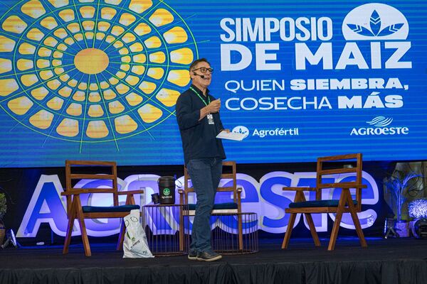 Simposio de Maíz Agrofértil presenta nuevas estrategias para el manejo eficiente del cultivo