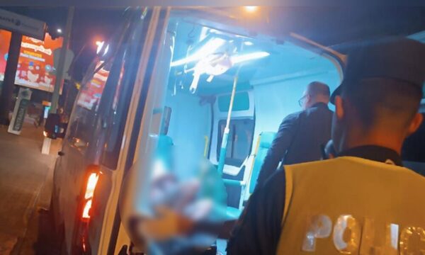 (VIDEO) Ladrón está grave tras quemarse con medidor de ANDE que quiso robar