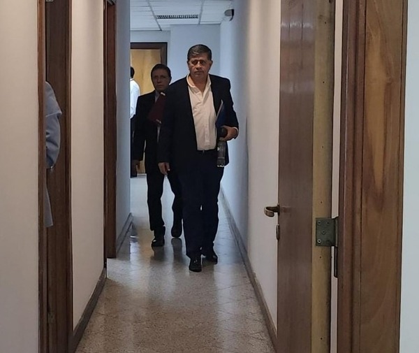 Inició imposición de medidas para exintendente de Lambaré Armando Gómez - PDS RADIO Y TV