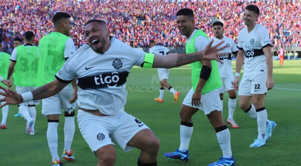 Versus / La última vez que Olimpia le hizo 3 goles en el primer tiempo a Cerro Porteño