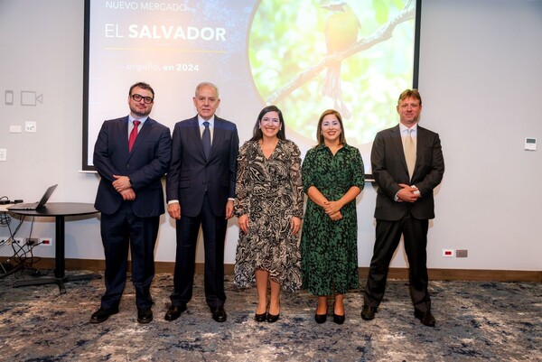 La calificadora de riesgo Feller Rate, inauguró oficialmente su filial en El Salvador - MarketData