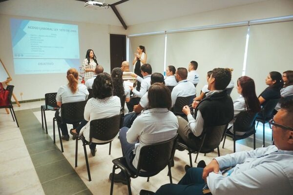 Desde el sector privado insisten en la importancia de invertir en capacitación - La Clave