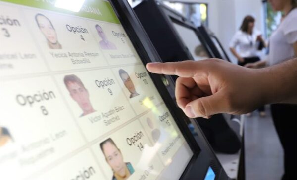 TSJE afirma que máquinas de votación propias dará a Paraguay mayor verificación de los procesos electorales