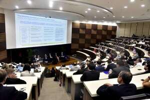 Cuenca del Paraná es una oportunidad energética para Paraguay ante desafíos climáticos, según viceministro - Economía - ABC Color