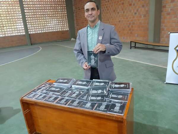Presentan biografía de Monseñor Muzzolón en Fuerte Olimpo - Noticias del Chaco - ABC Color