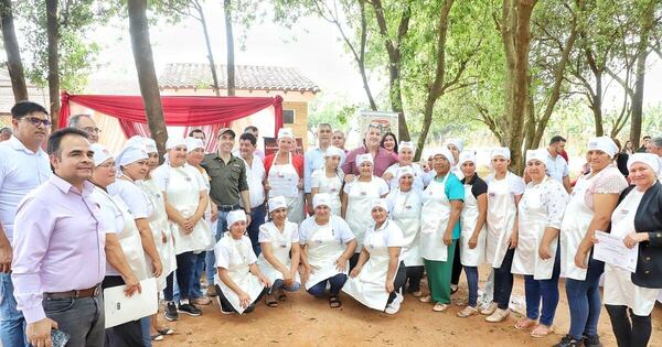 La Nación / Las 27 mujeres capacitadas por Sinafocal logran inserción laboral gracias a Hambre Cero