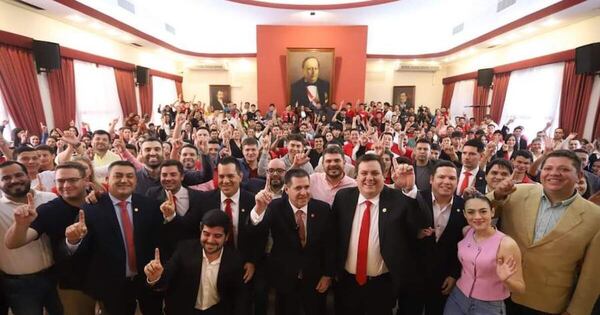La Nación / Cerca de 400 jóvenes de Guairá se suman al Partido Colorado