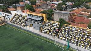 Recoleta, fútbol de Primera “sintético” - Fútbol - ABC Color